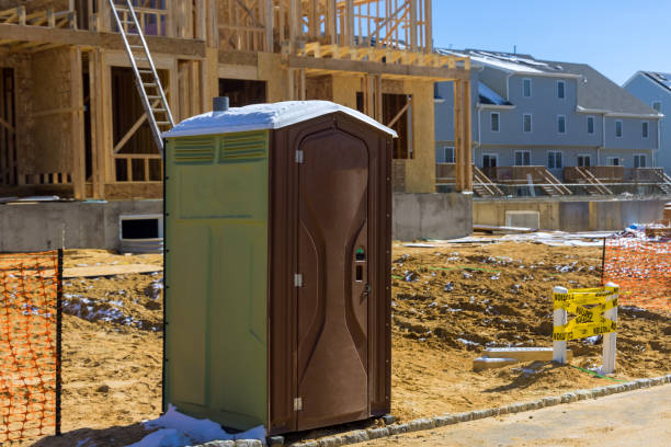 Portable Toilet Options We Offer in Bell Gardens, CA